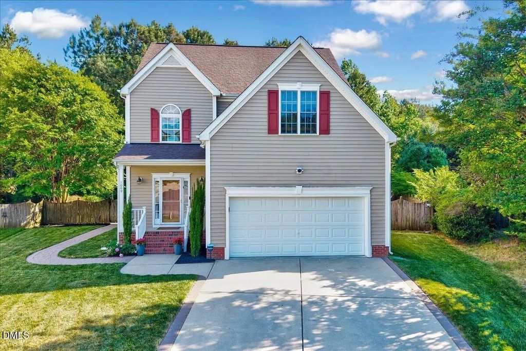 1009 Country Glen Court, Apex