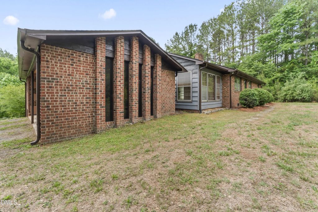 2823 St Marys Road, Hillsborough
