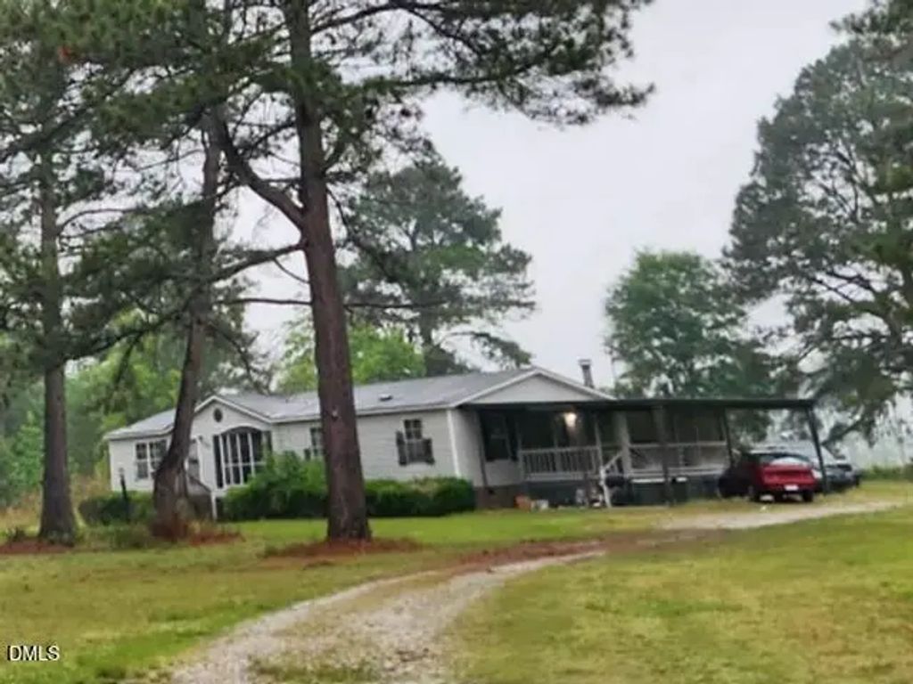 11898 Crooked Swamp Road, Whitakers