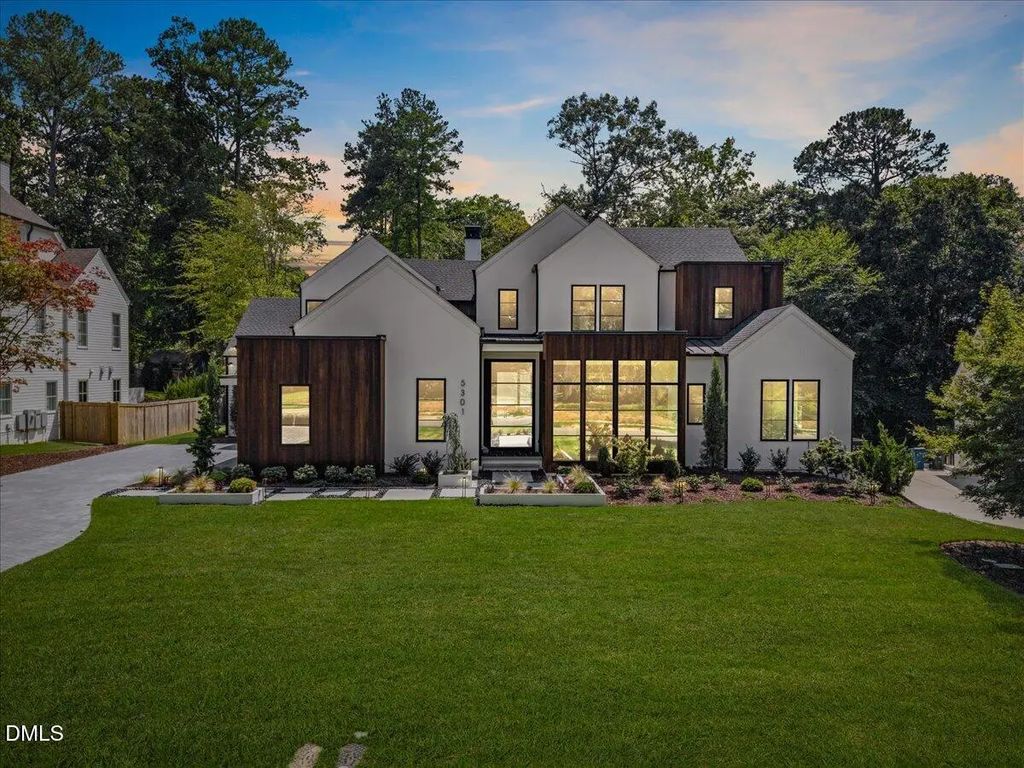 5301 Inglewood Lane, Raleigh