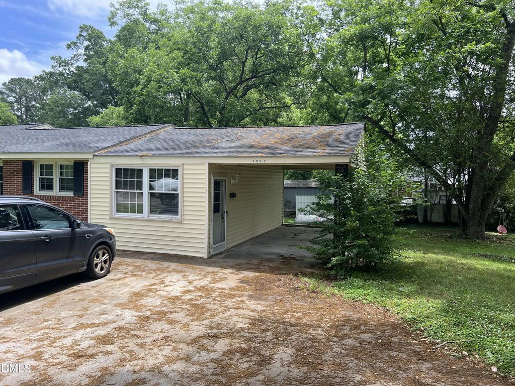 102 1/2 Ford Circle, Louisburg