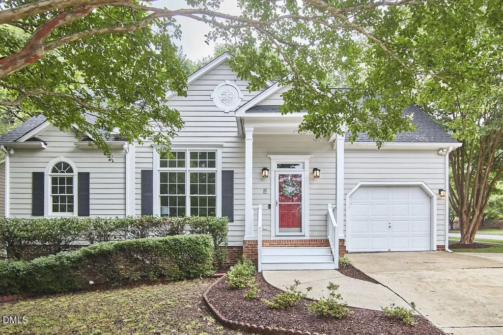 2 Creeks Edge Court, Durham