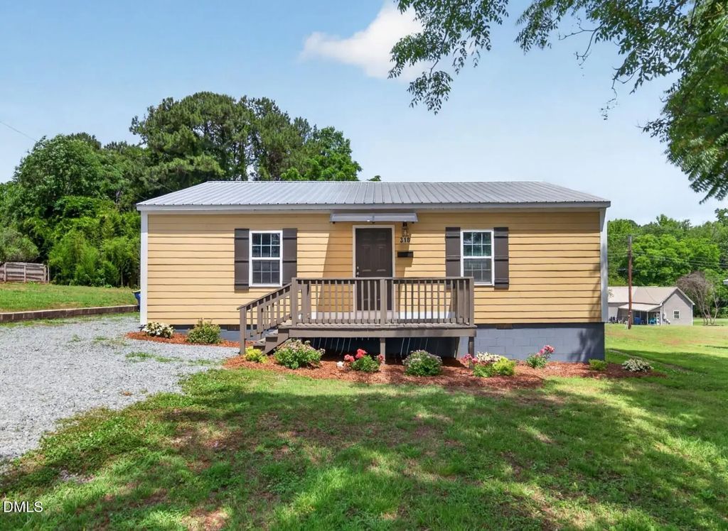 318 W 5th Street, Siler City