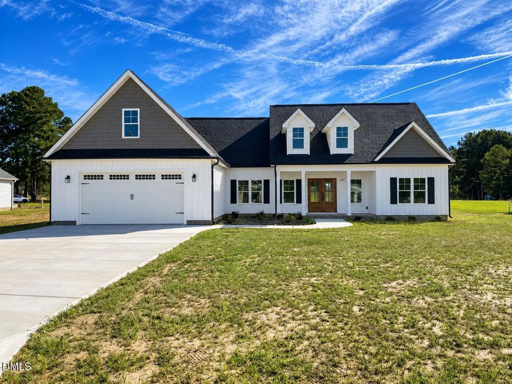 243 Herring Road, Princeton