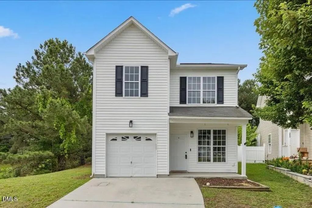 3831 Pin Oak Road, Raleigh