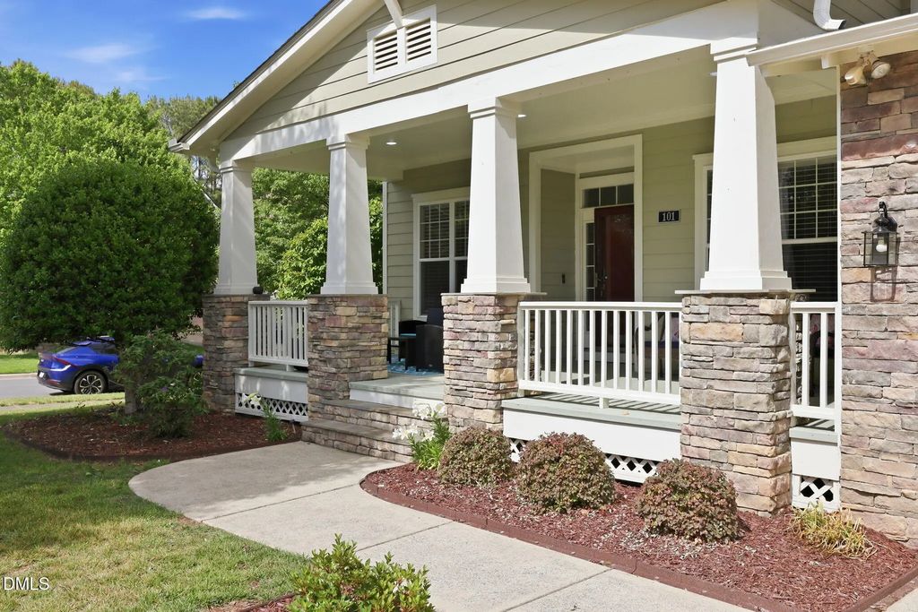 101 Bayless Ridge Court, Morrisville