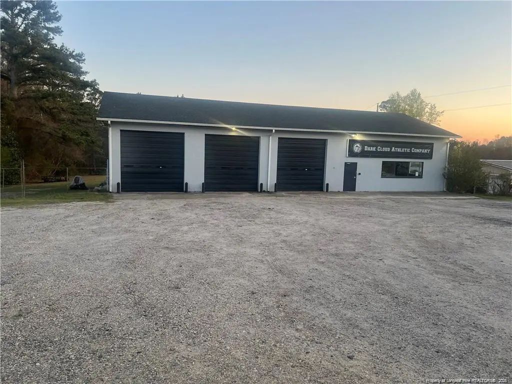 7135 Overhills Road, Spring Lake
