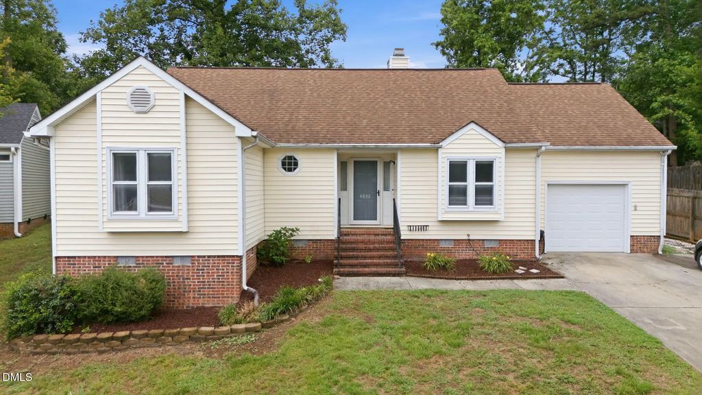 4032 Sherry Court, Jamestown