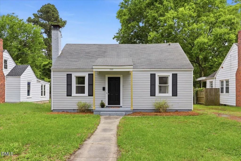 1313 Maple Street, Goldsboro