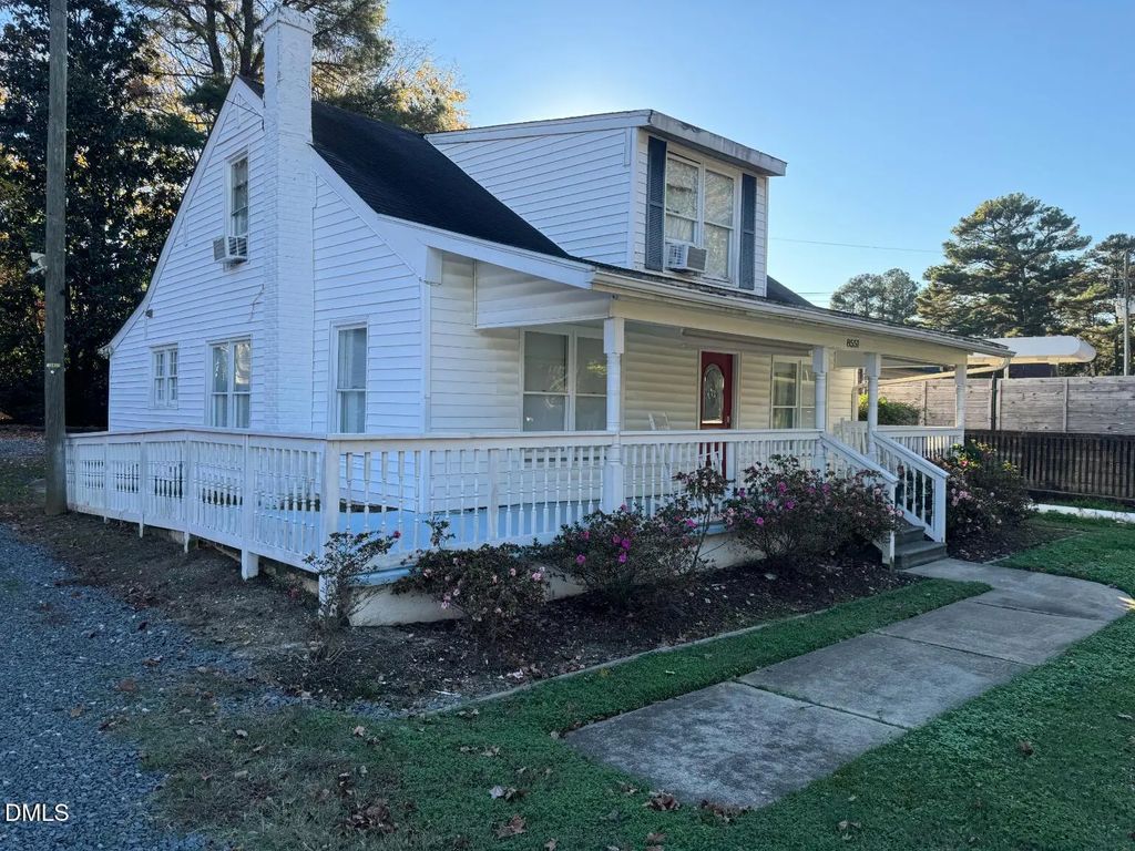 8551 Chapel Hill Road, Cary
