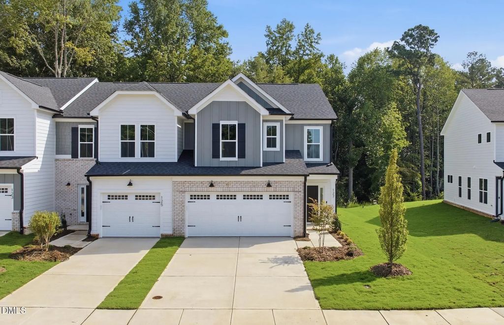127 Verlands Way, Garner
