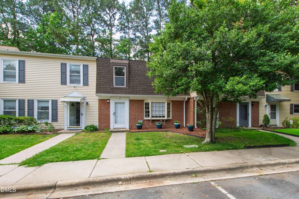 23 Patriot Circle, Durham