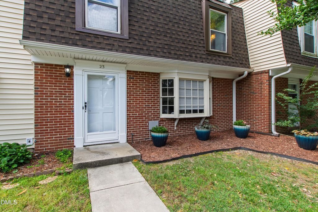 23 Patriot Circle, Durham