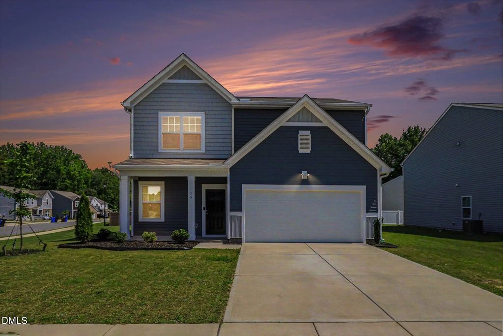 15 Hidden Glen Court, Angier
