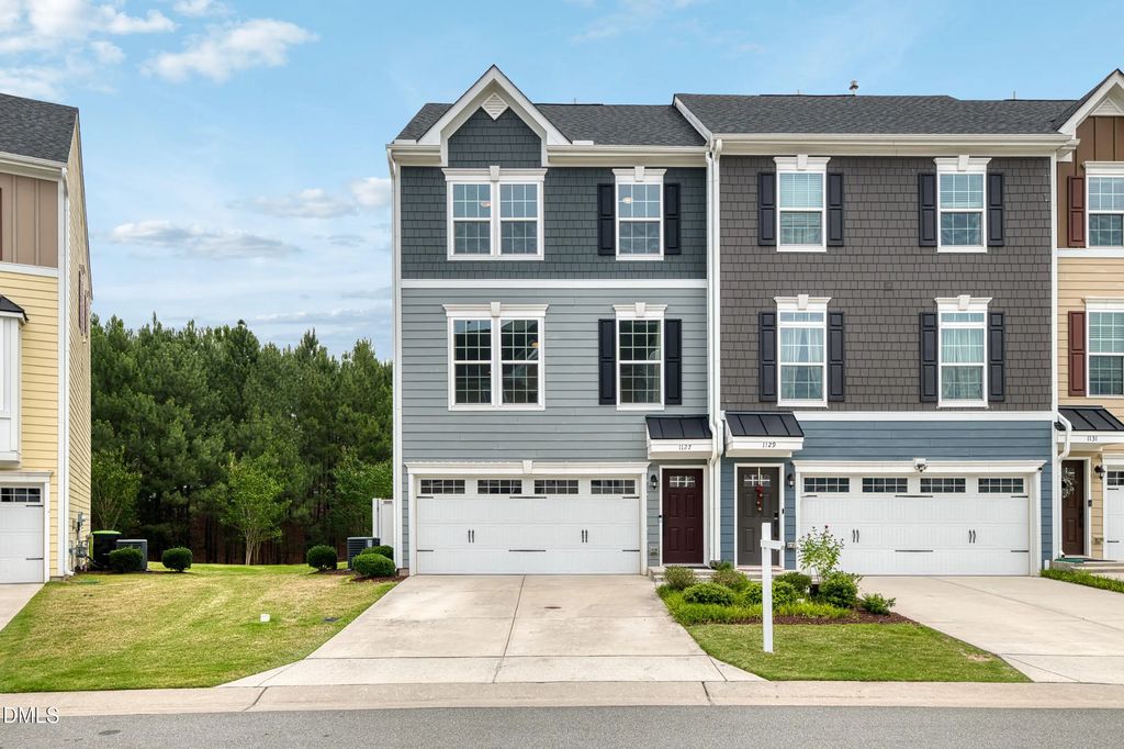 1127 Platform Drive, Apex
