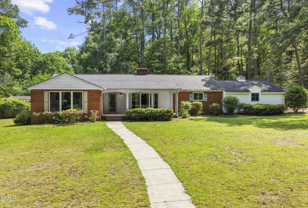 3 Dogwood Forest, Clayton
