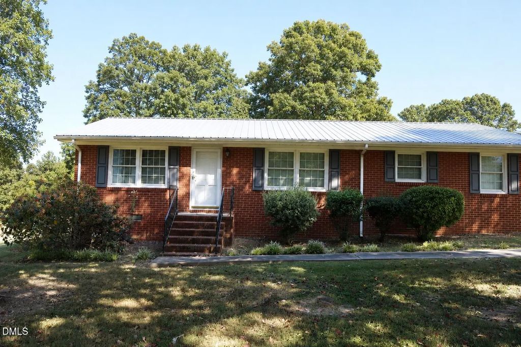 3229 Bennett Siler City Road, Bennett