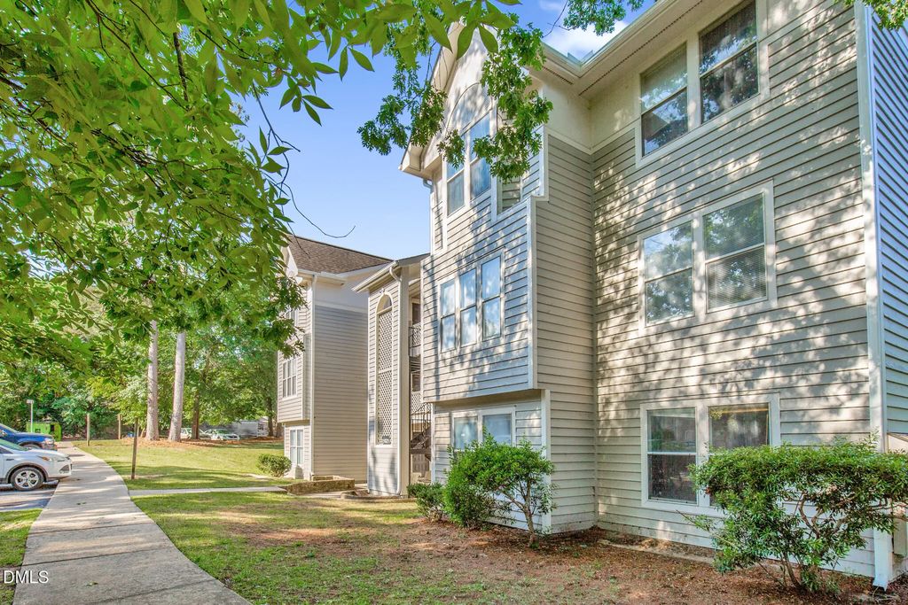 1021 Wood Creek Drive 3, Fayetteville