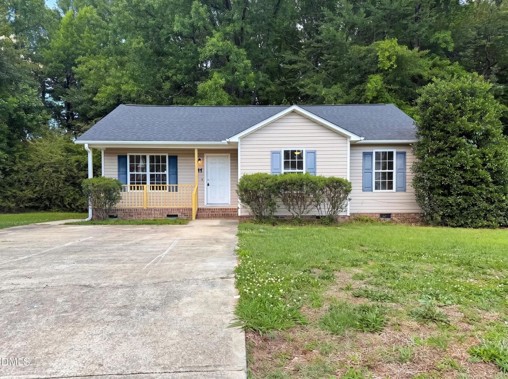 11 N Carolina Avenue, Benson