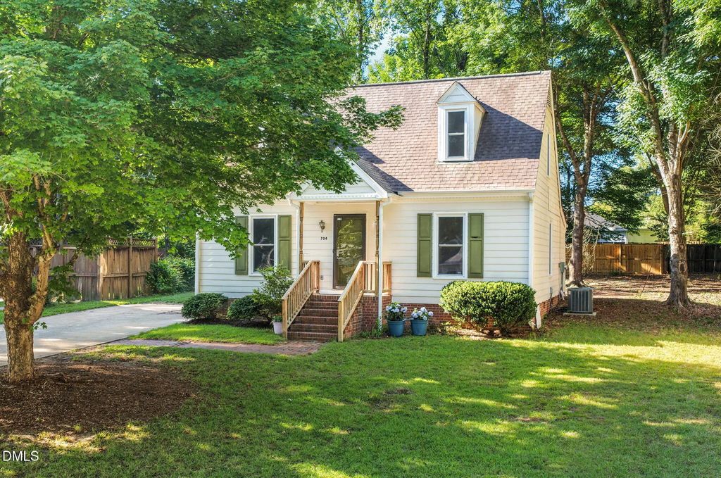 704 E Maple Lane, Fuquay Varina