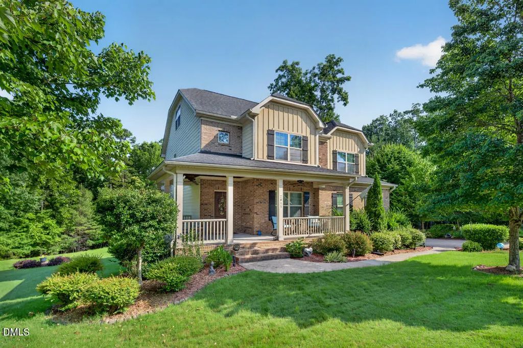 2811 Reynolda Circle, Durham