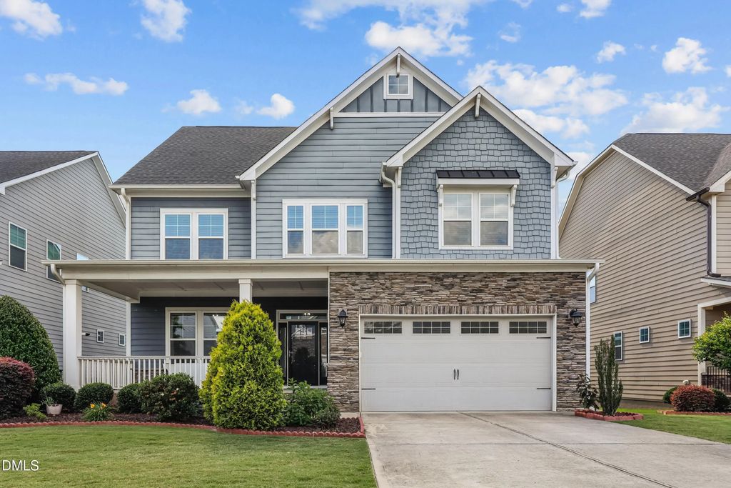 129 Tisbury Drive, Holly Springs
