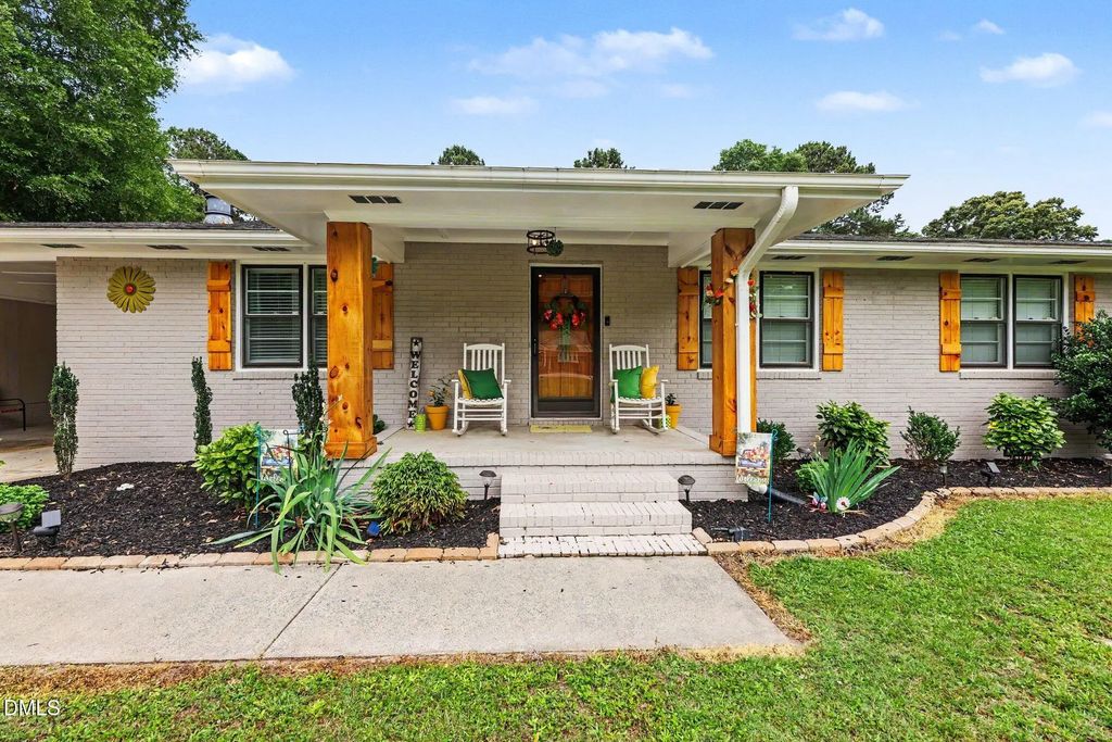 5 Eden Drive, Smithfield