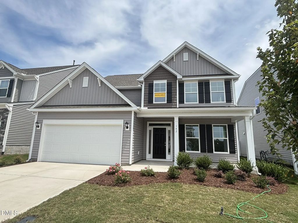 142 Steppe Way, Garner