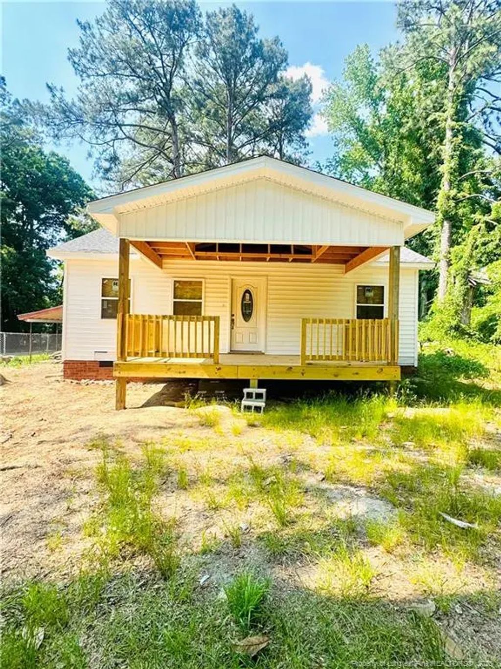 909 Ray Avenue, Sanford