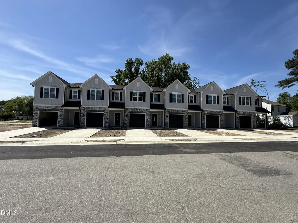 510 S Ryals Street, Benson
