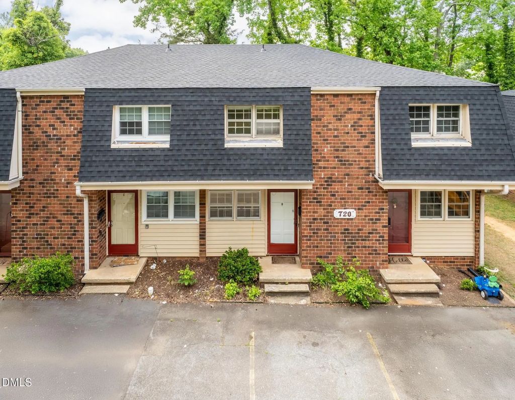 720 Shawnee Drive B, Burlington