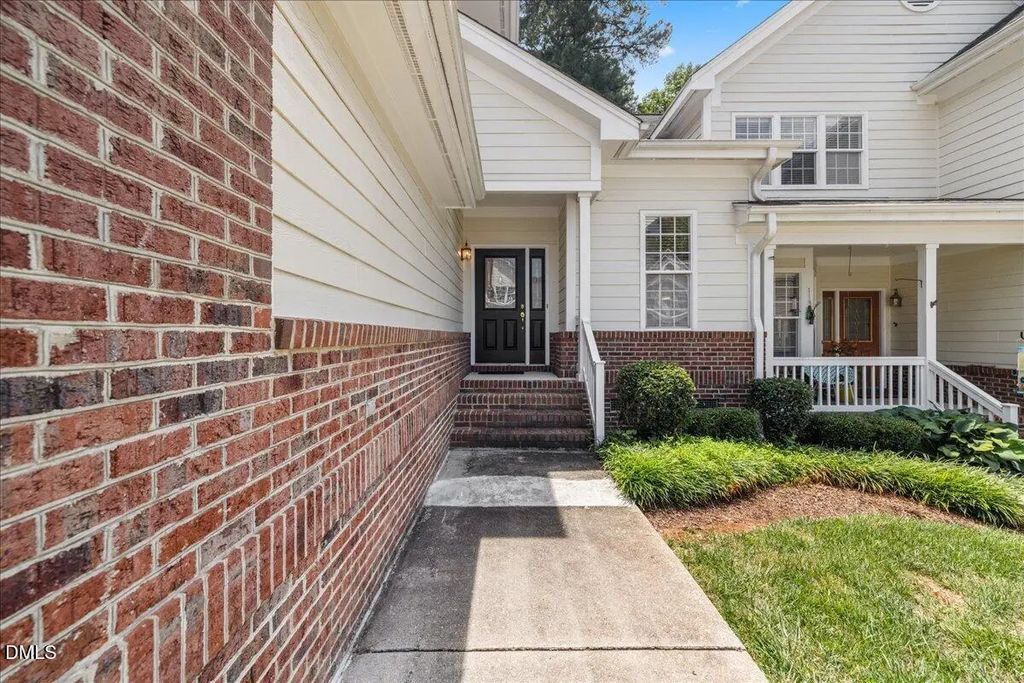 7647 Astoria Place, Raleigh
