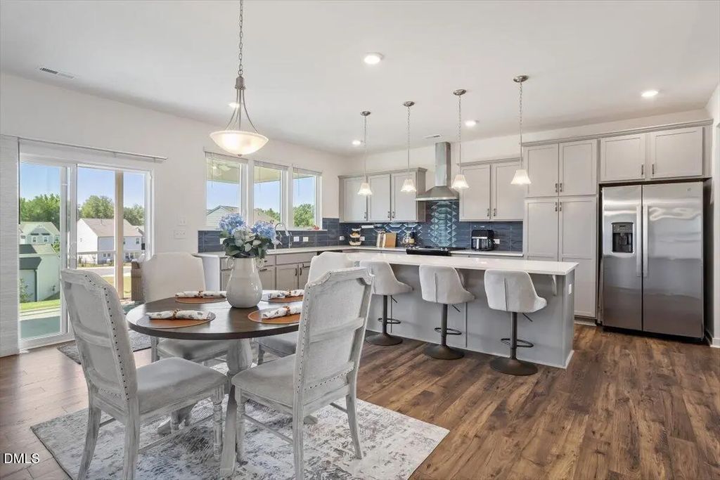 811 Bent Willow Drive, Clayton