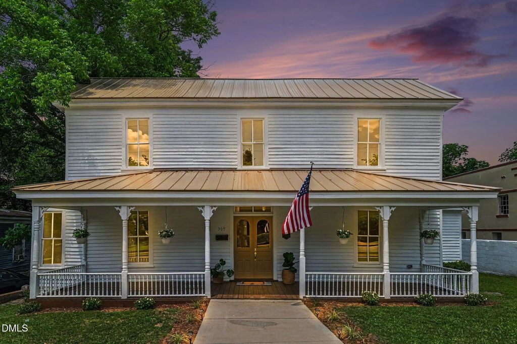 309 W Walnut Street, Goldsboro