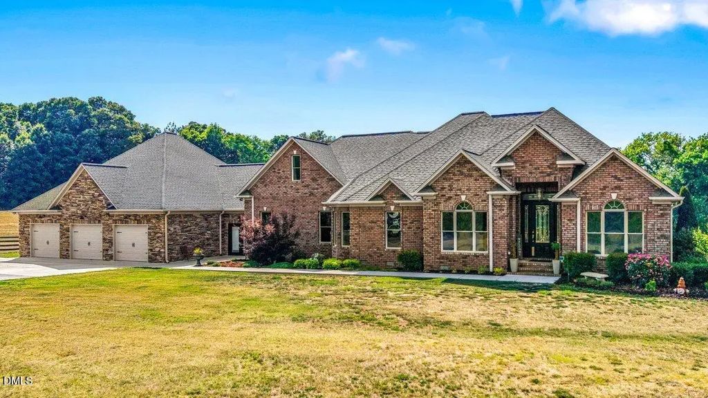 2925 Boy Wood Road, Graham