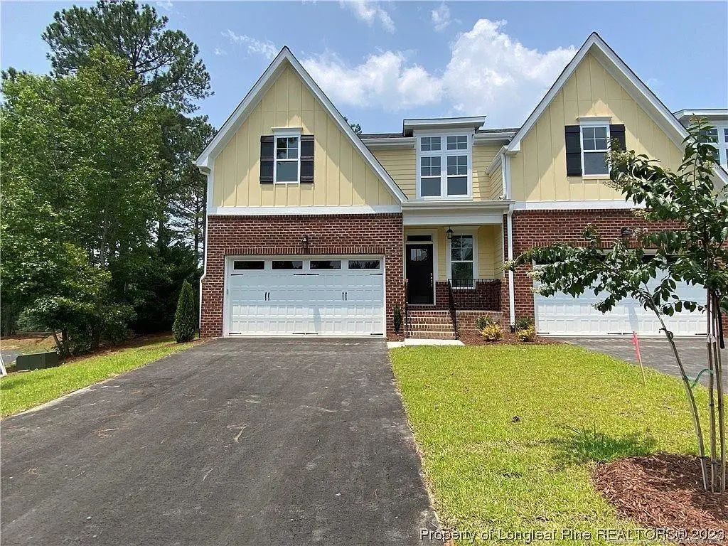 78 Hawk Ridge Drive, Spring Lake