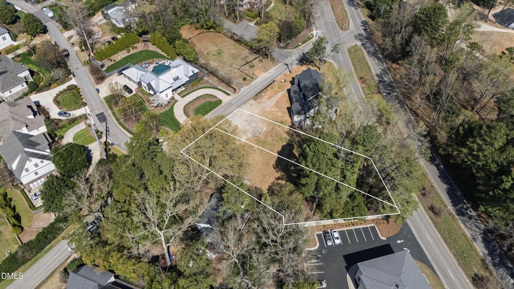 107 Edenburgh Road, Raleigh