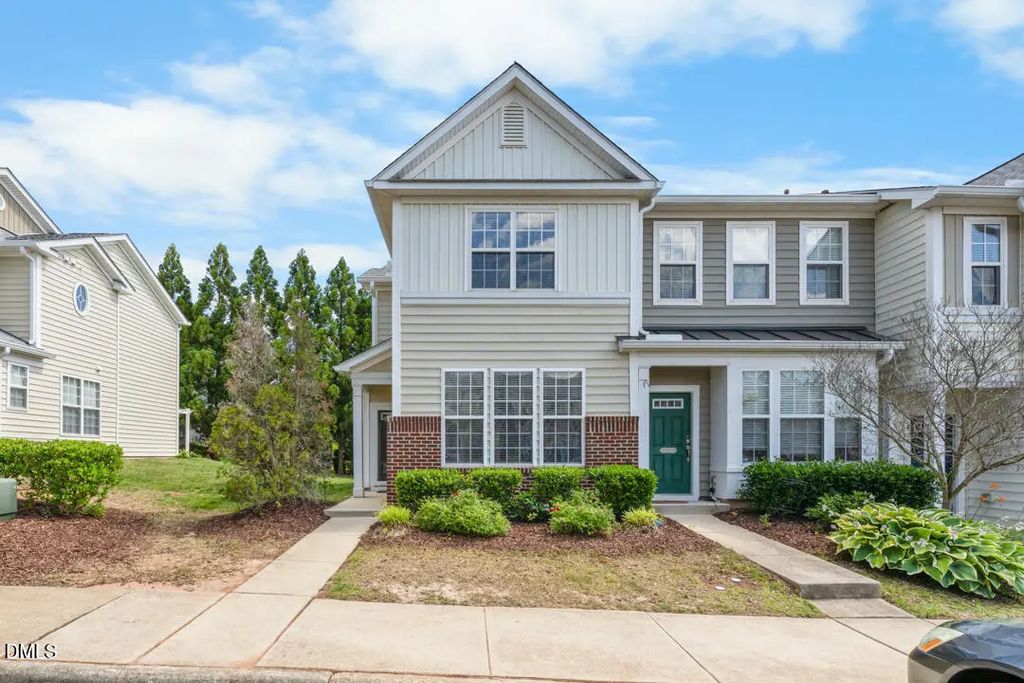 7831 Silverthread Lane, Raleigh