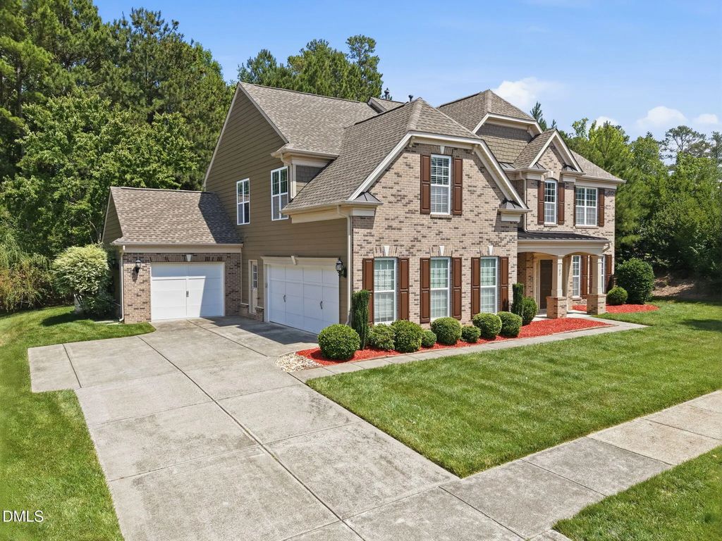 102 Alliance Circle, Cary