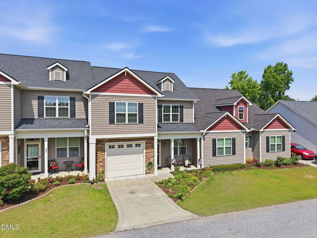 16 S Birch Creek Way, Garner