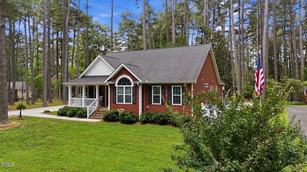 188 Pine Cone Drive, Oxford