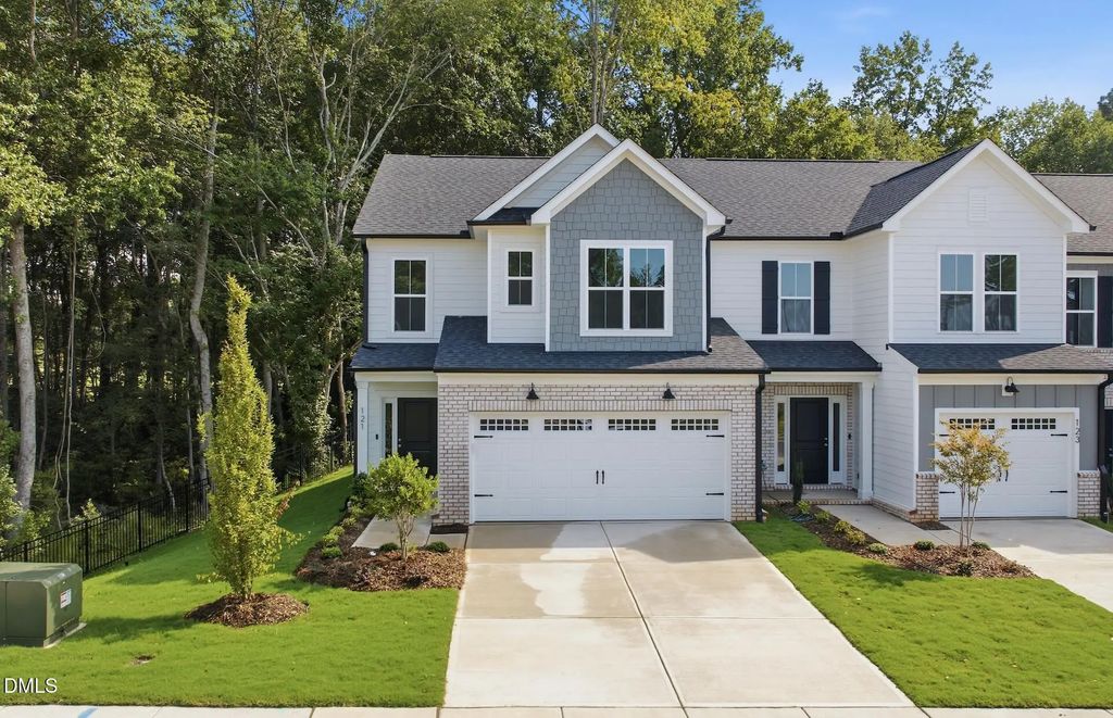 121 Verlands Way, Garner