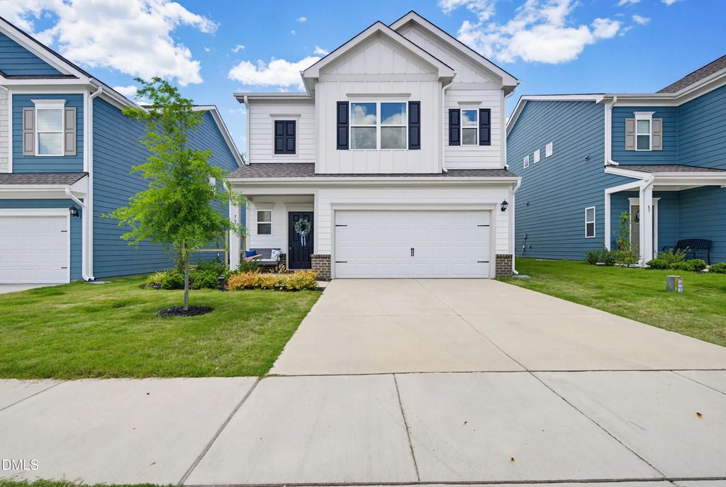 75 Commons Circle, Clayton
