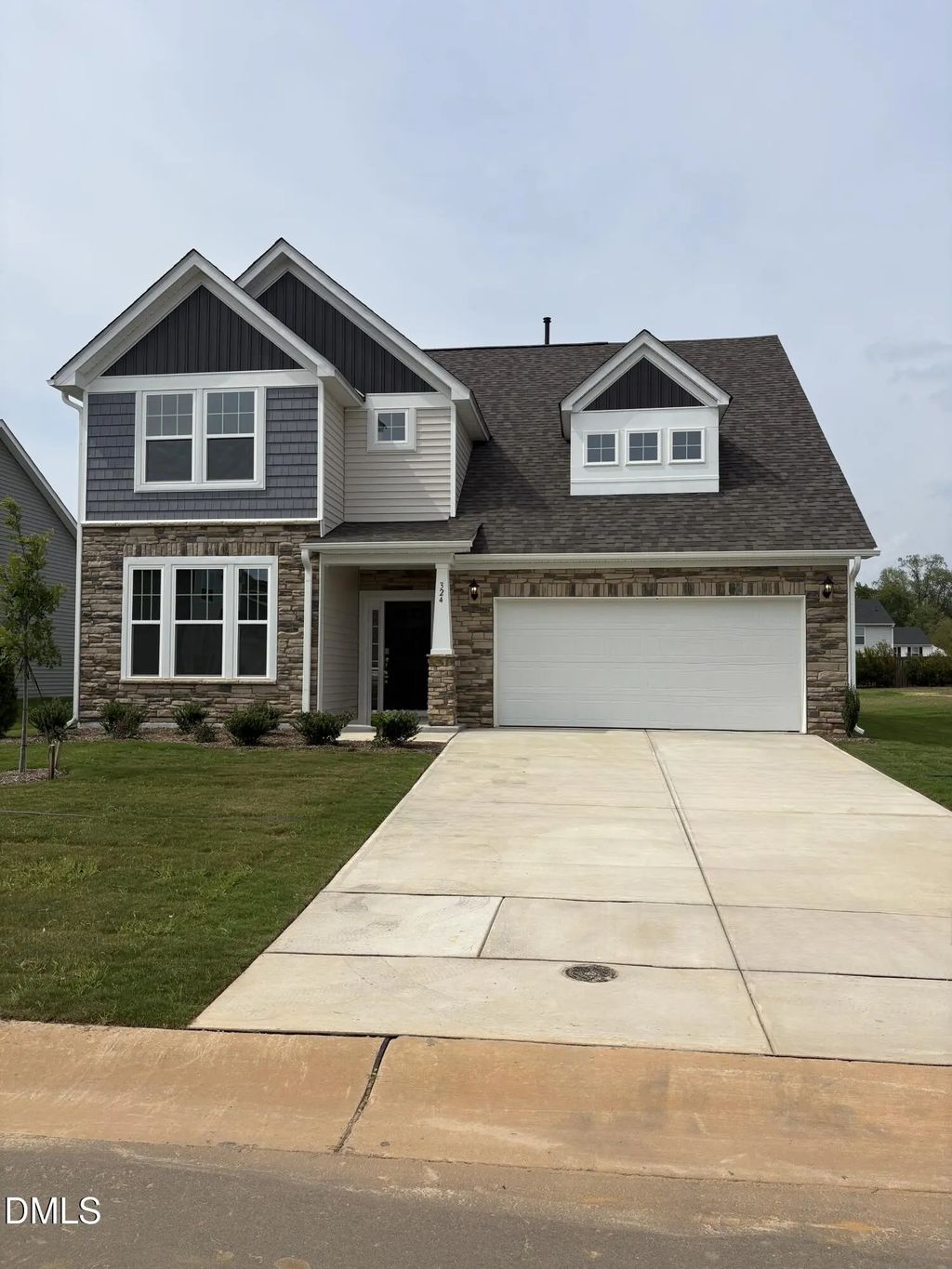 324 Peach Grv Way, Lillington