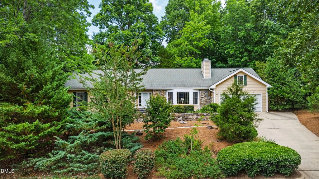 101 Dundalk Drive, Chapel Hill