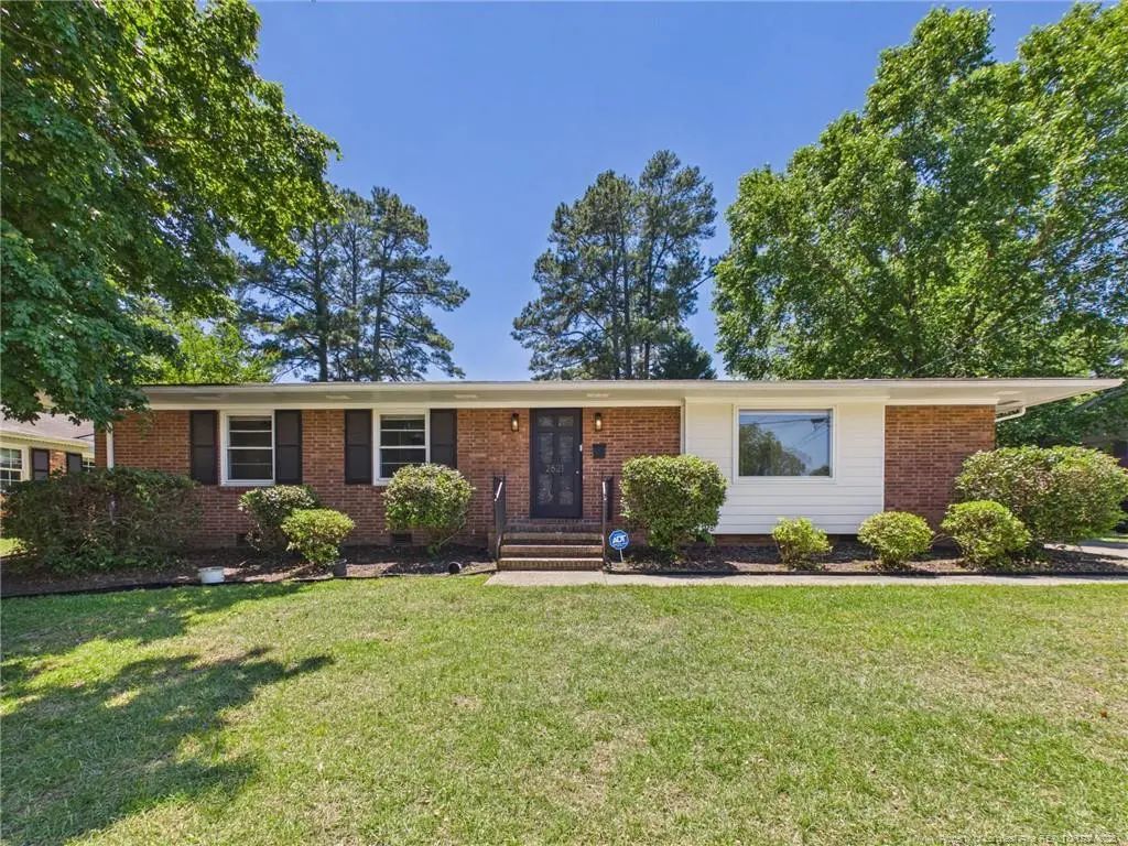 2621 Huntington Road, Fayetteville