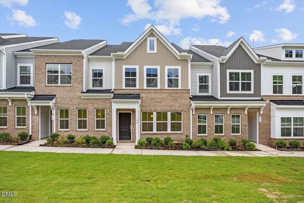 140 Blue Melody Avenue 272, Garner