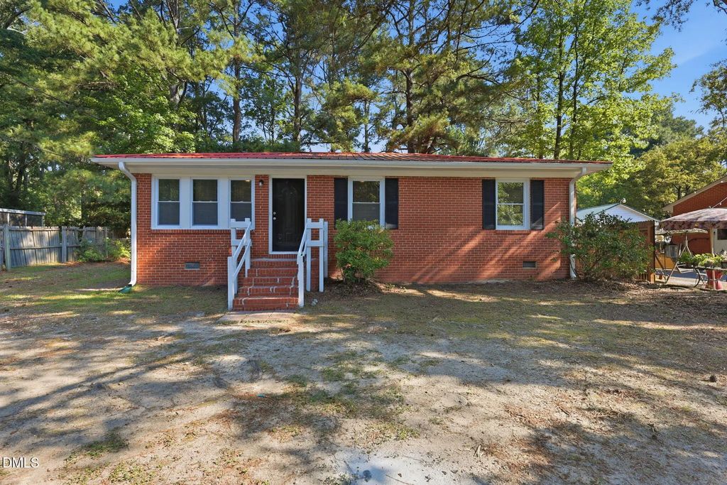 113 E Franklin Street, Zebulon