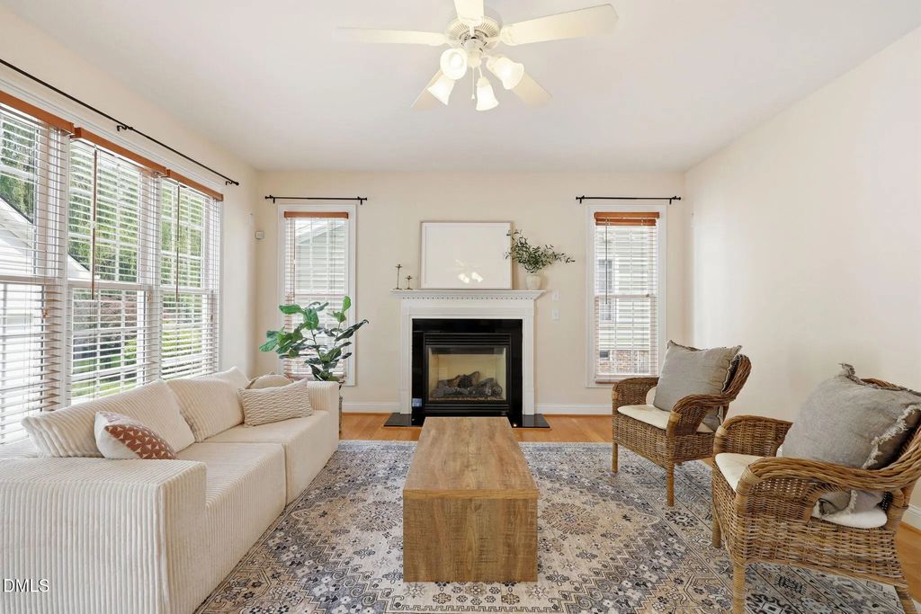 133 Factors Walk Lane, Morrisville