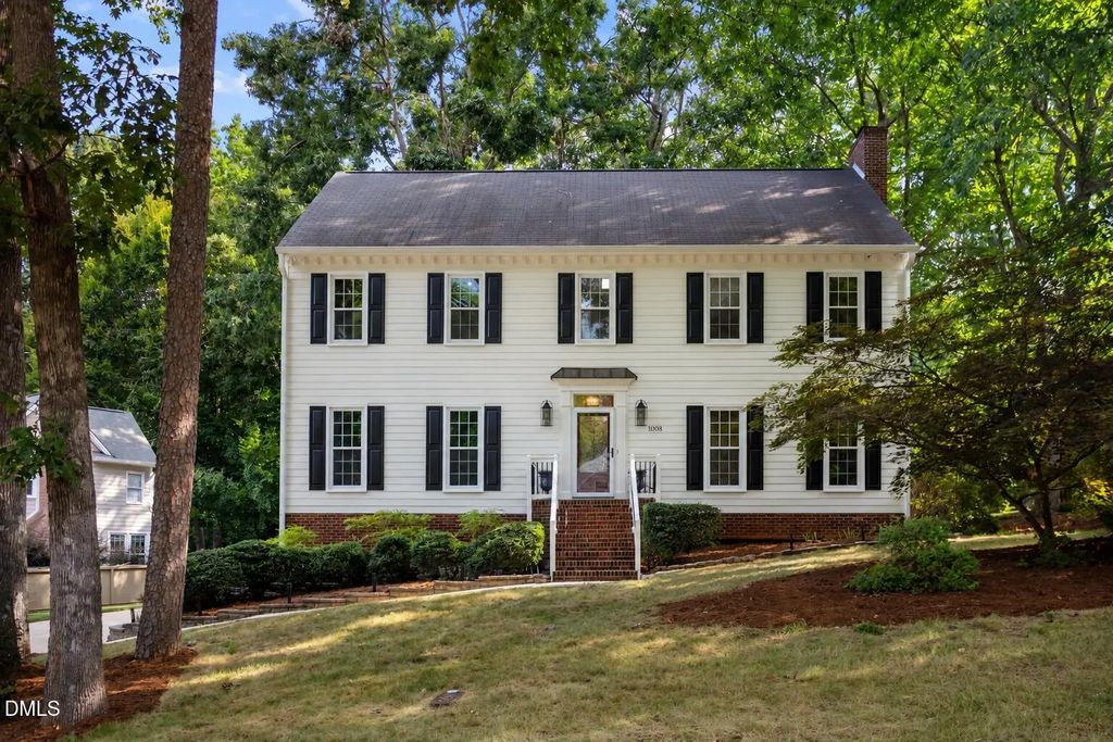 1008 Vestavia Woods Drive, Raleigh